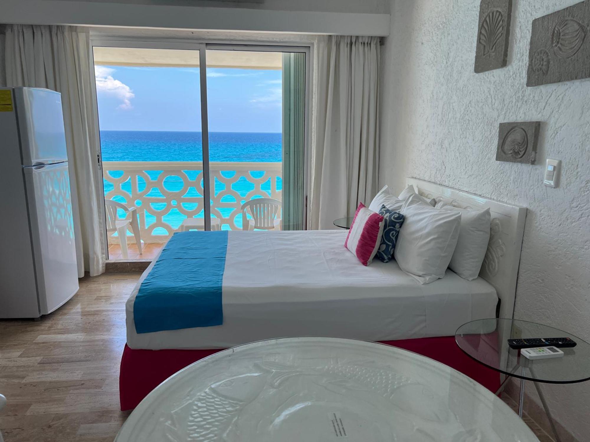 And Ocean Front Cancún