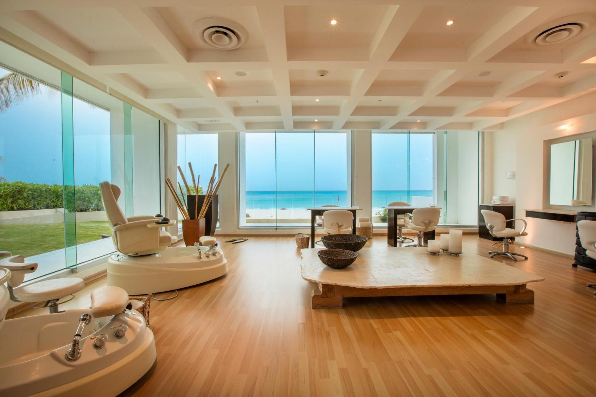 Altitude At Krystal Grand Resort Cancún