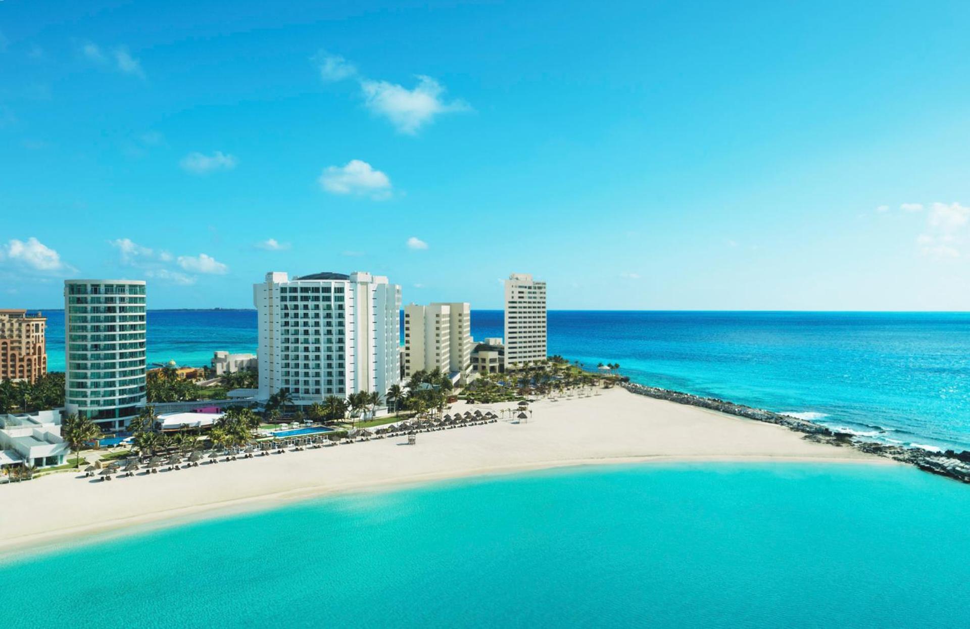 Resort Altitude At Krystal Grand 5*