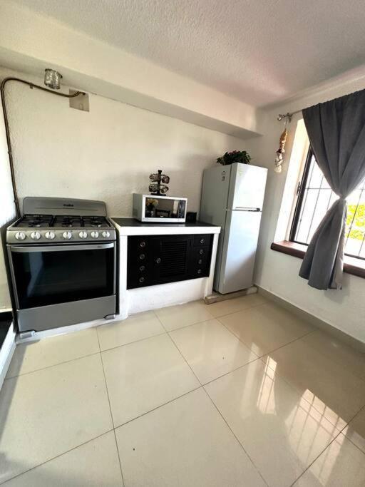 Apartamento Spacious Two-story In Zone Location, Just 5 Minutes From Nightlife And Tourist Hotspots Cancún