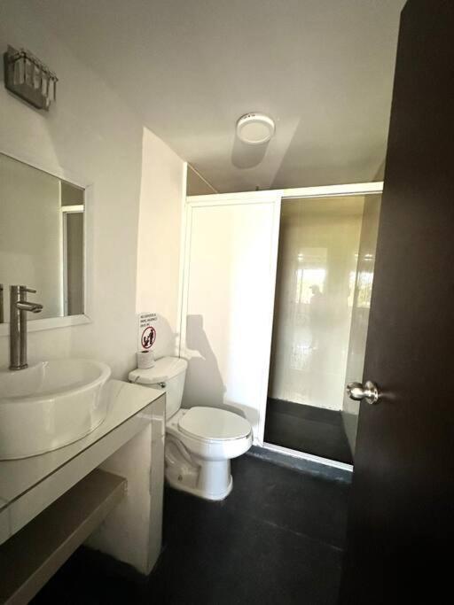 Apartamento Spacious Two-story In Zone Location, Just 5 Minutes From Nightlife And Tourist Hotspots Cancún