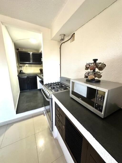 Spacious Two-story In Zone Location, Just 5 Minutes From Nightlife And Tourist Hotspots Cancún