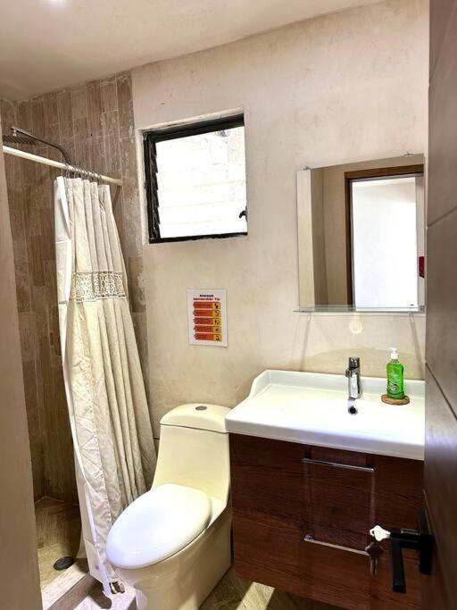 Luxurious Lagoon-front In Zone Tranquility Meets Elegance Near Attractions And Beaches Apartamento Cancún