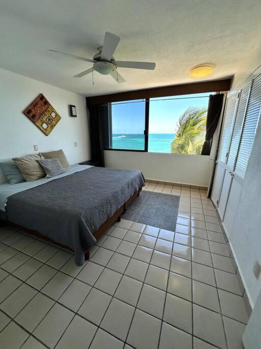 Luxurious Beachfront Getaway With Panoramic Views - Book Today *