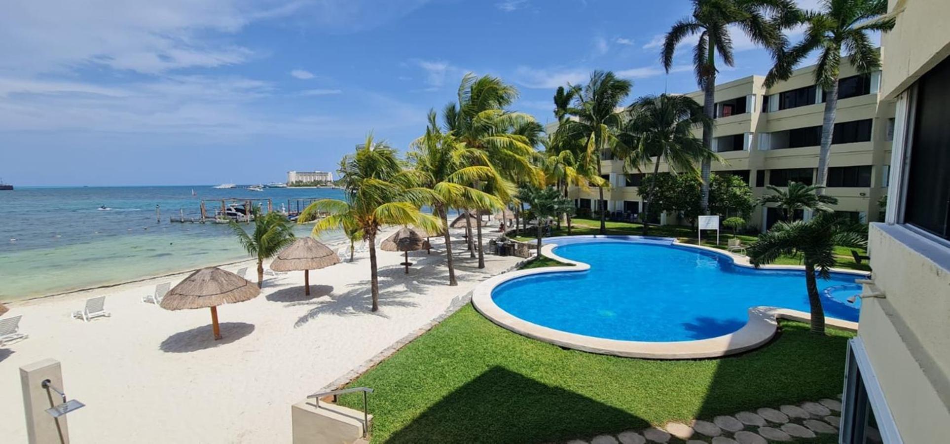 Oceanfront At Unique Location *