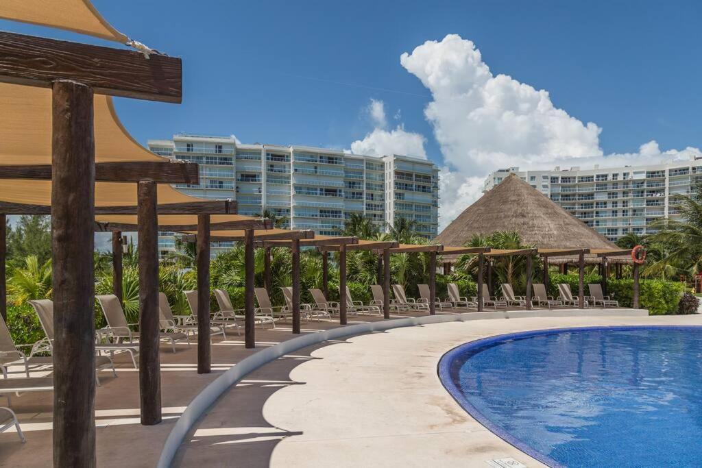Marina Beachfront 2 Bdr By Casa Paraiso Apartment