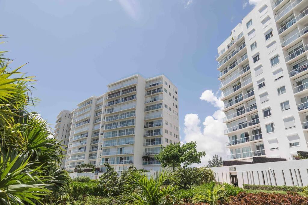 Apartment Marina Beachfront 2 Bdr By Casa Paraiso