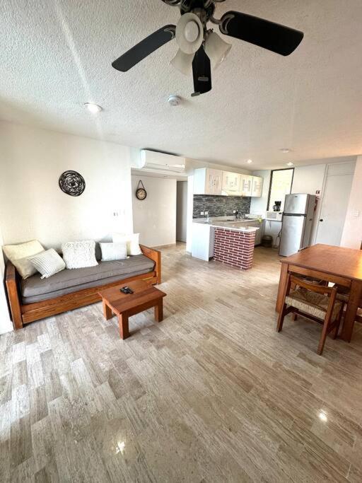 Beautiful Beachfront With Pool Relaxing Getaway Apartamento Cancún