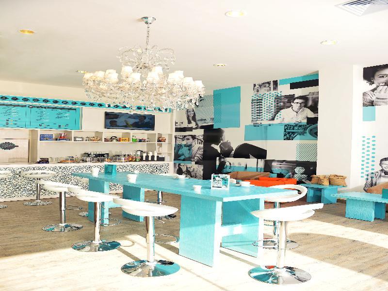 Smart The Urban Oasis Hotel 4*