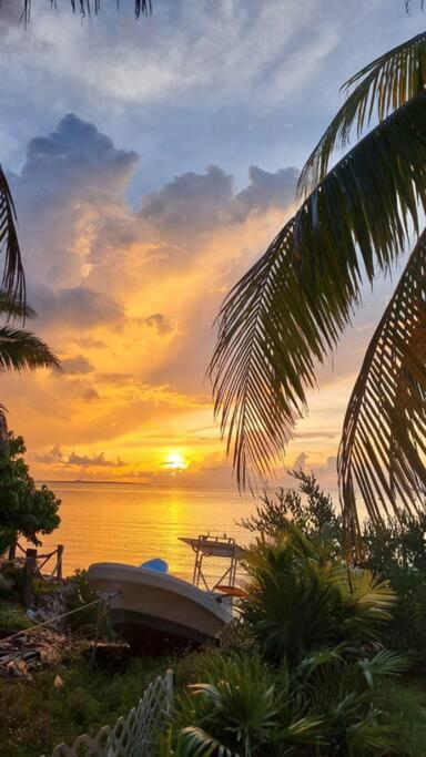 Villa House & Yacht Seaside Sunrise Haven *