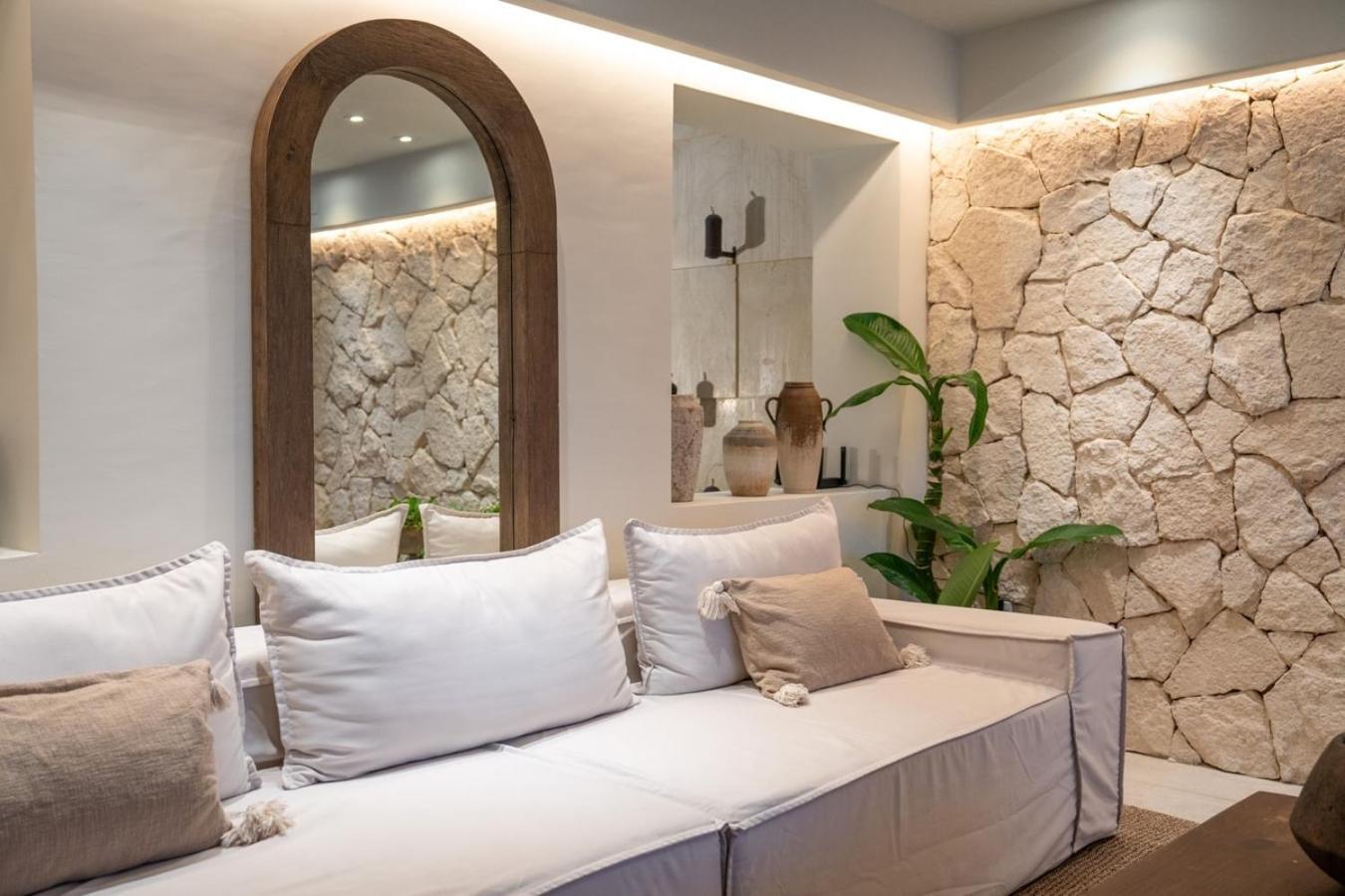 Flamingos Villa