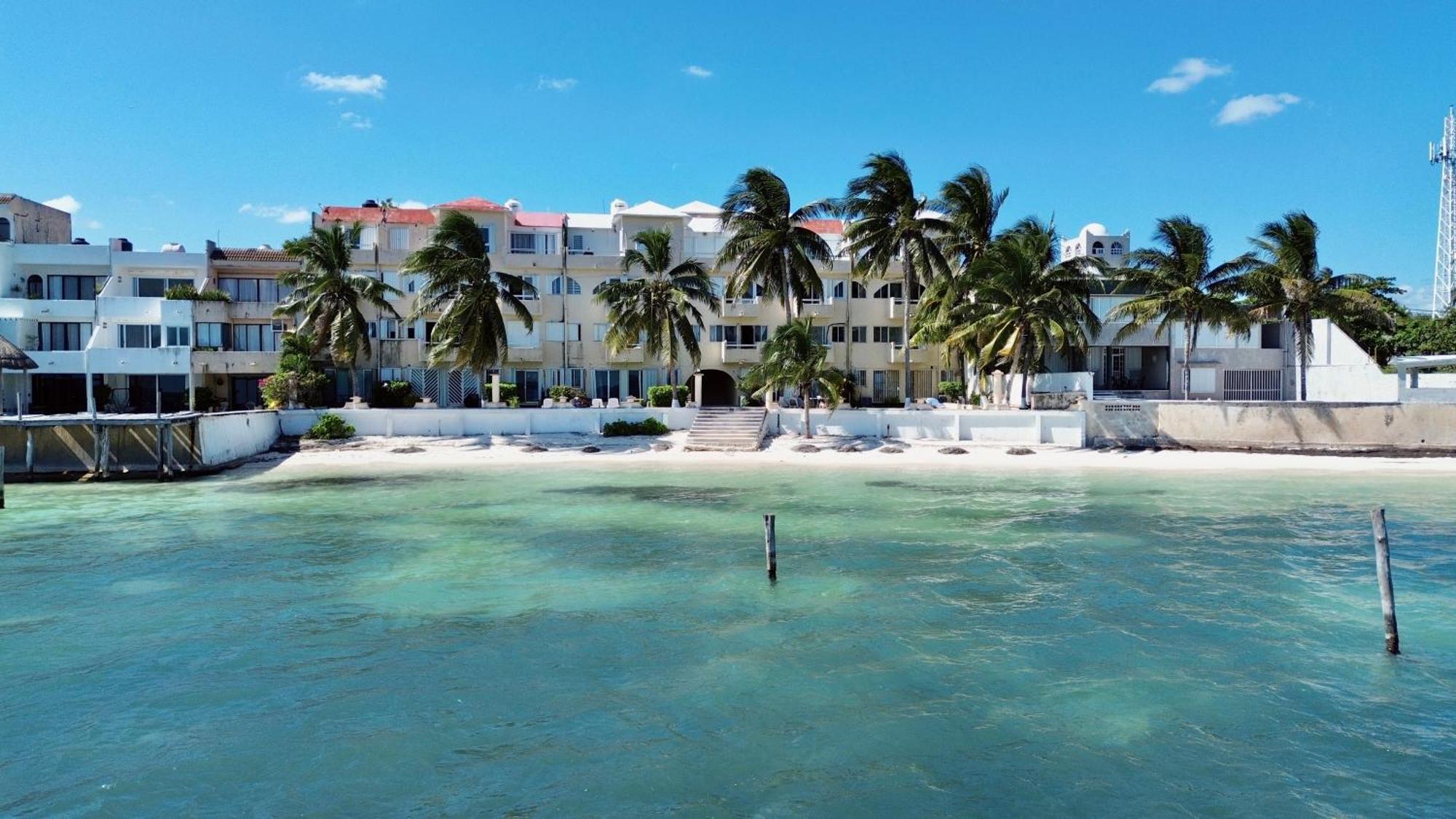 Beautiful In Front Ocean View Apartamento Cancún