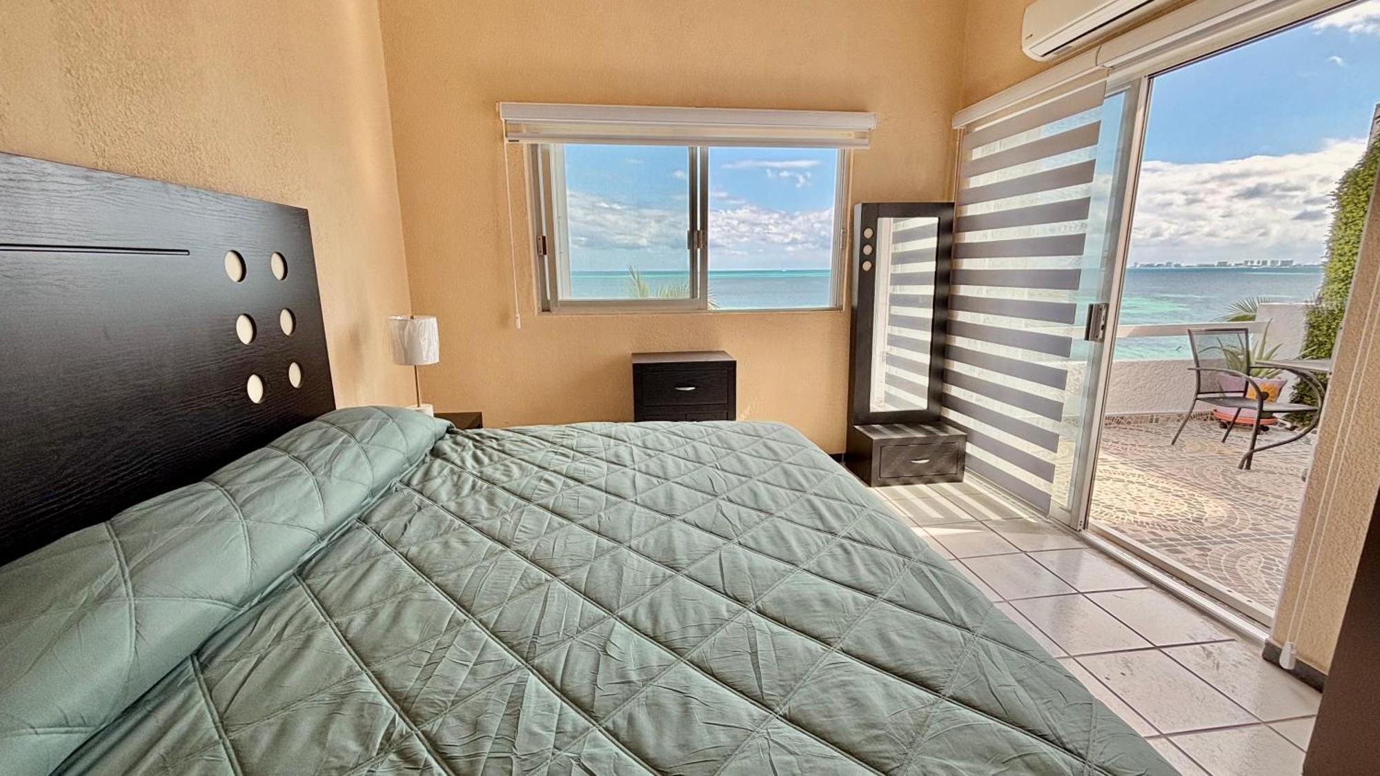 Beautiful In Front Ocean View Cancún