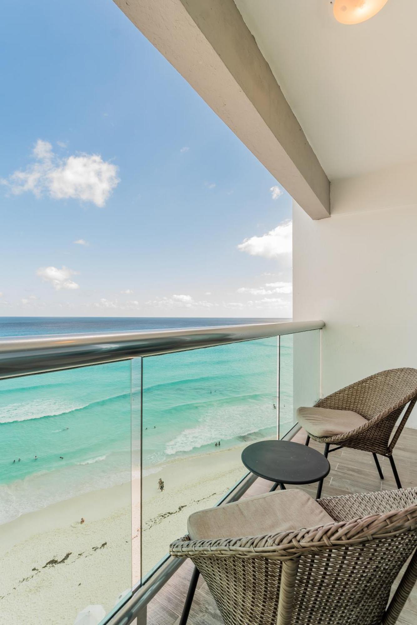The Ocean Vibes By Casa Paraiso Apartahotel Cancún