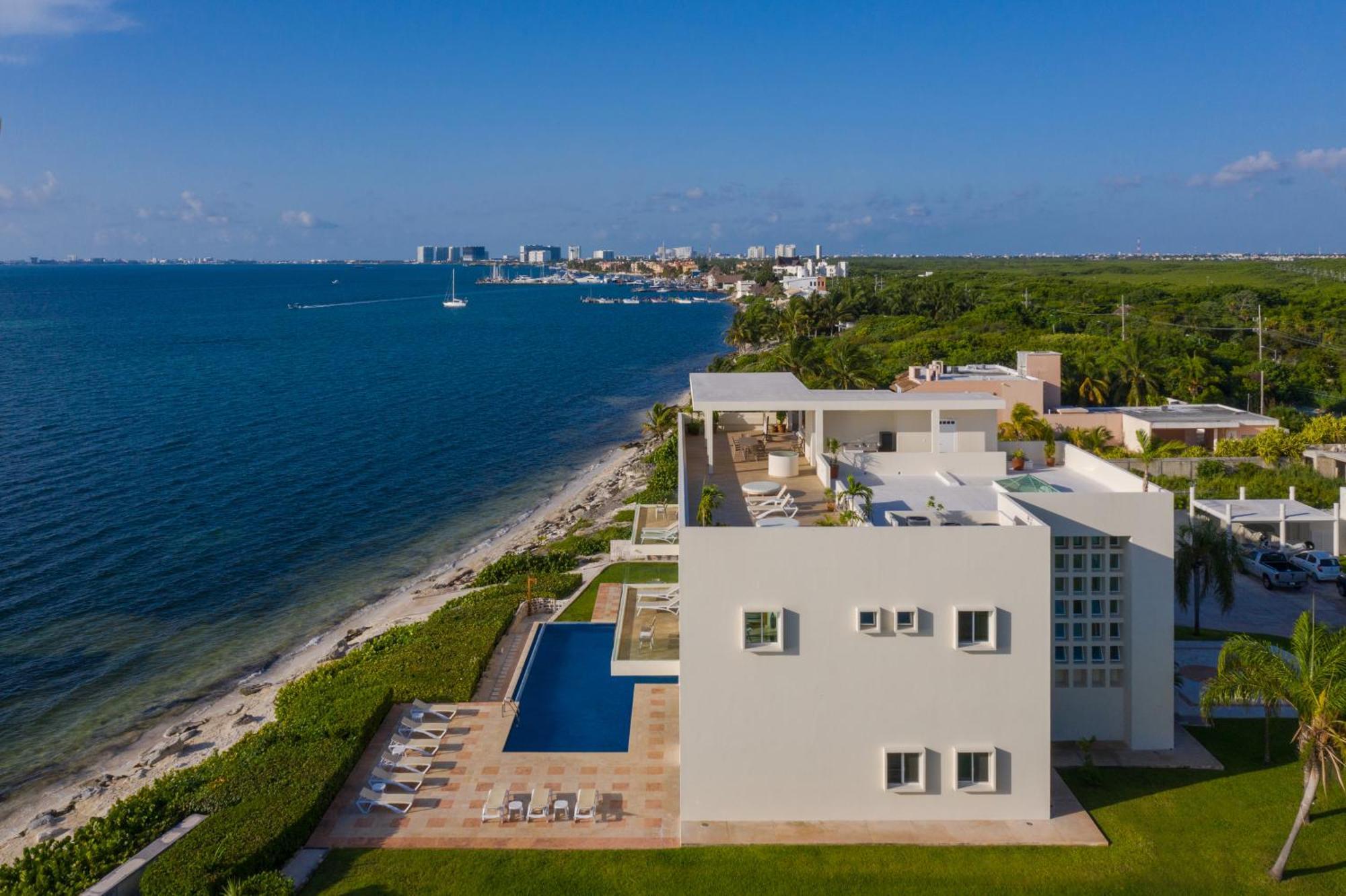 Punta Sam - Beachfront Luxury *
