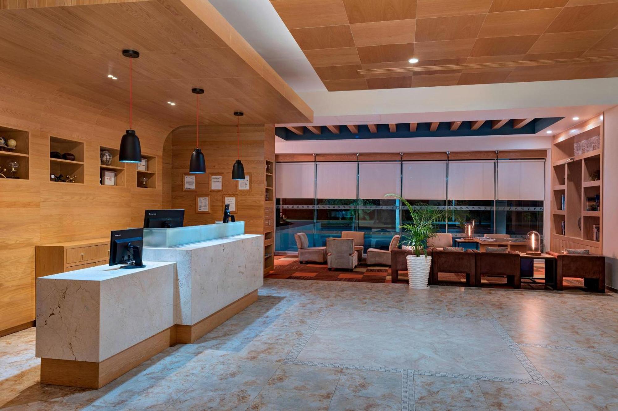 Four Points By Sheraton Centro Hotel Cancún