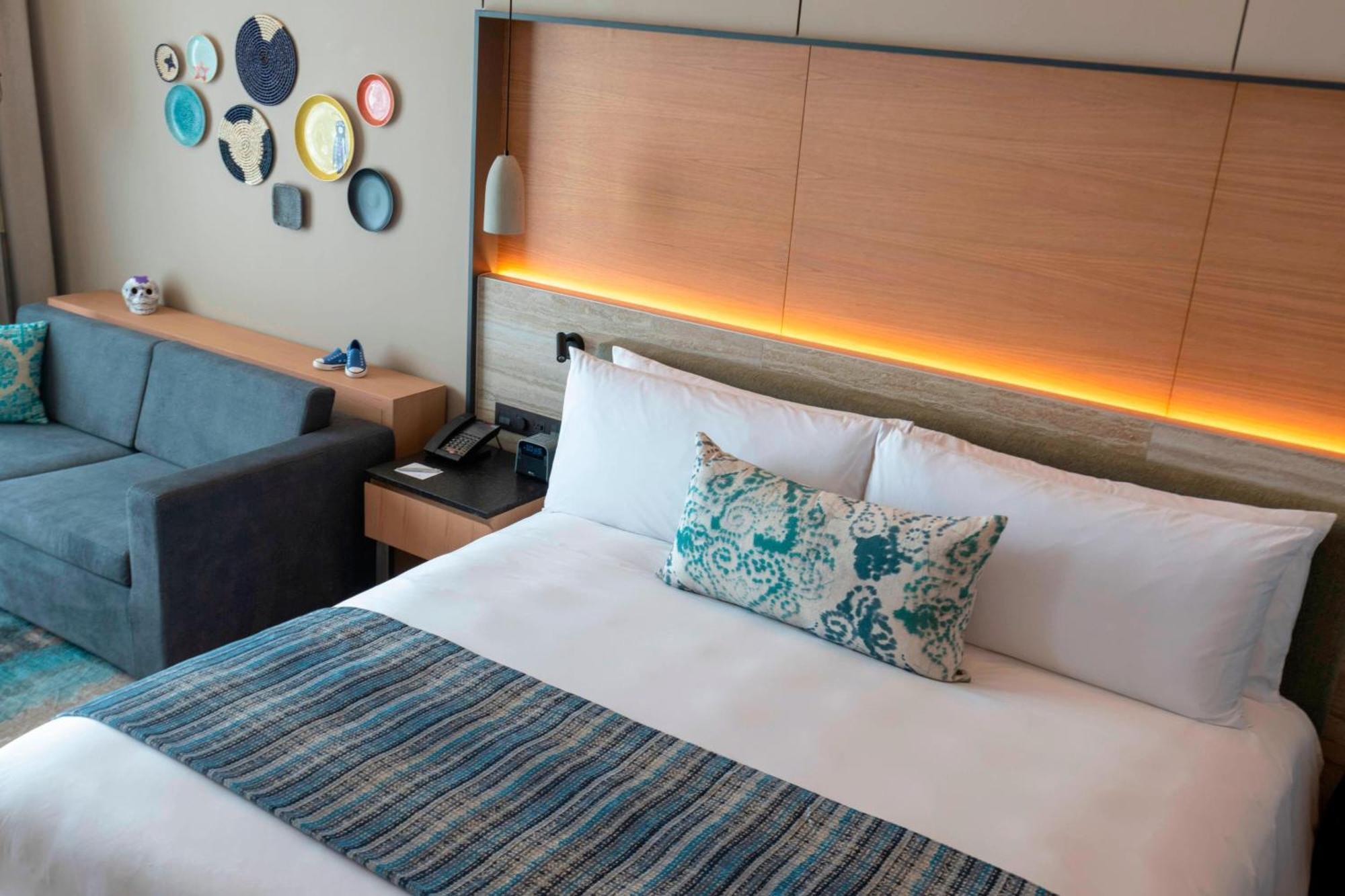 Renaissance & Marina Cancún