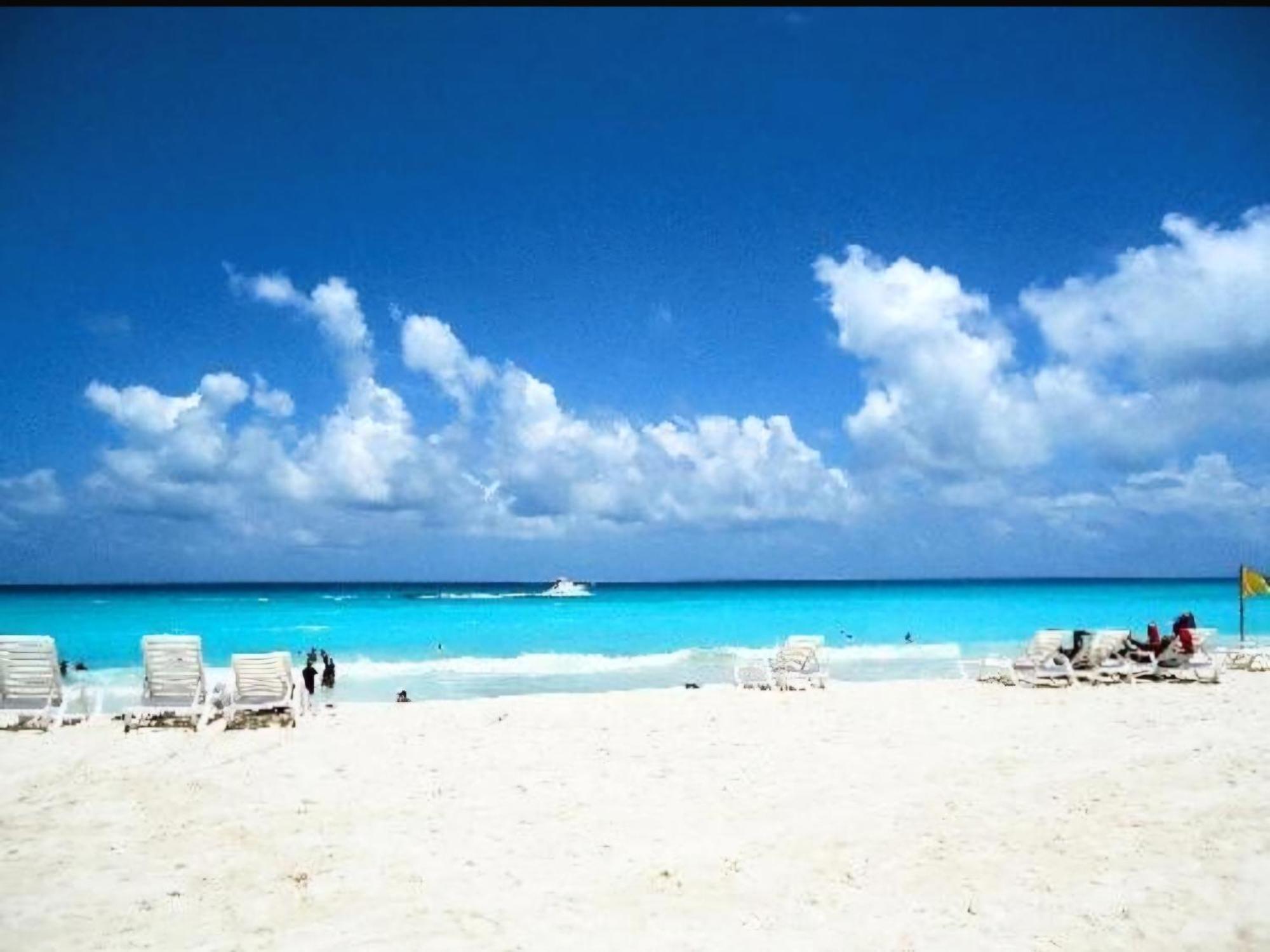 Luxury Ocean Front With Activities & Entertainment Cancún
