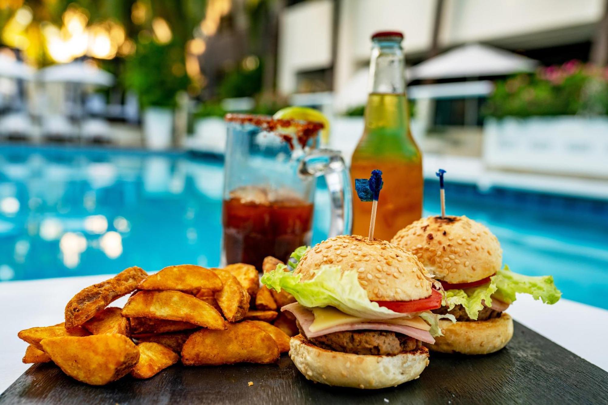 Smart The Urban Oasis Hotel 4*
