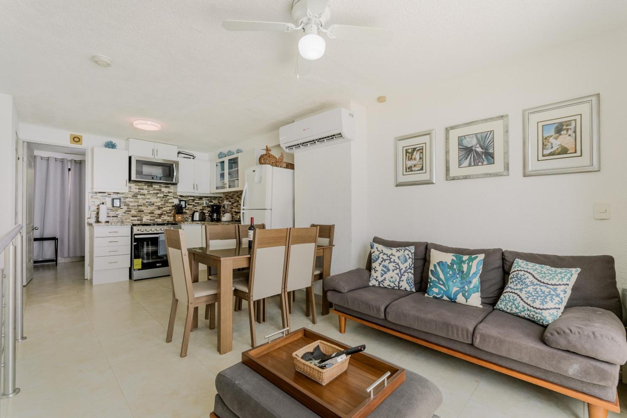 Apartamento Zone - 2 Bedroom Beachfront, Bright And Spacious