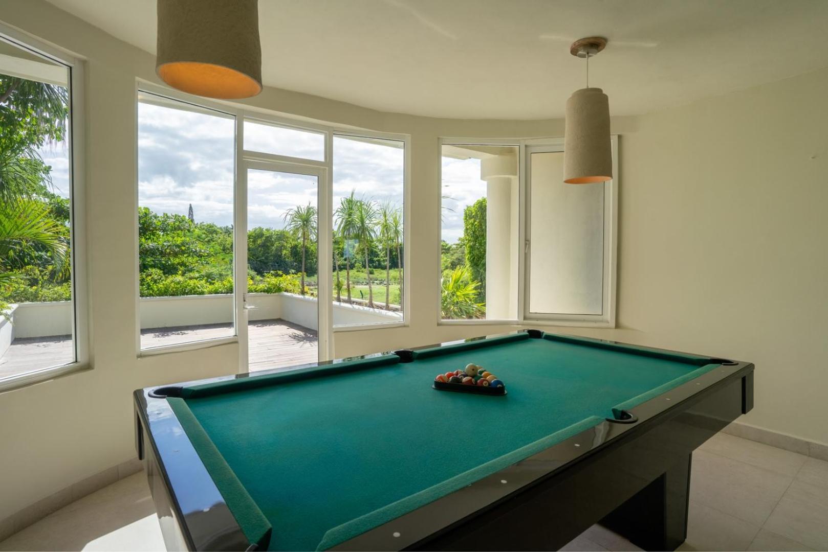 Flamingos Villa Cancún