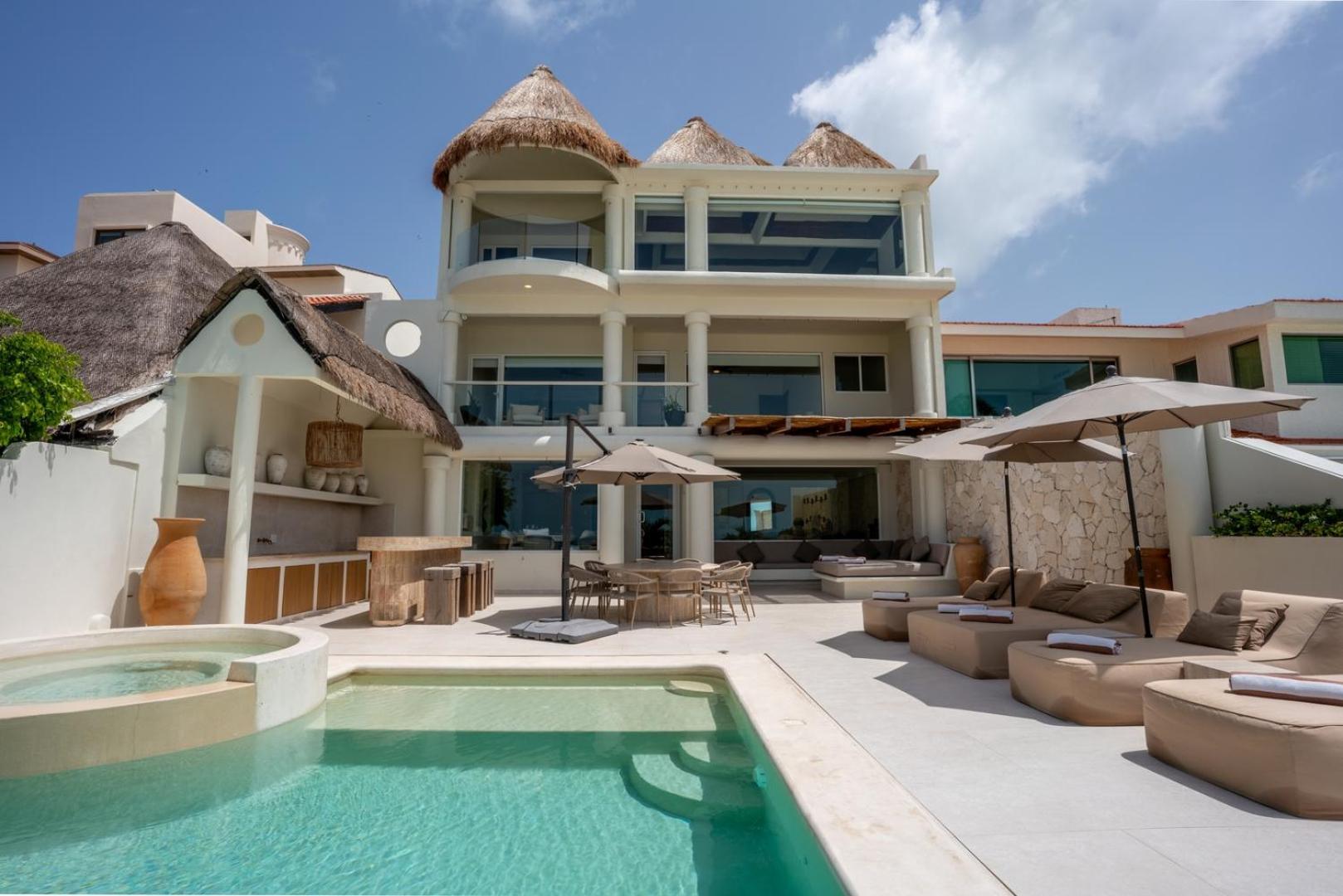 Flamingos Villa Cancún