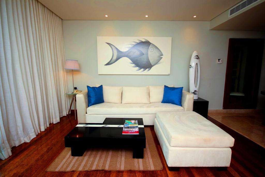 Armar House *