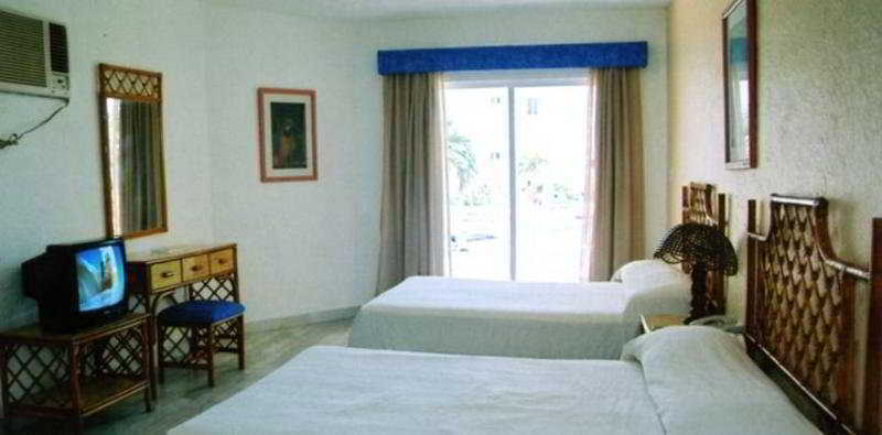 Imperial Perlas Hotel 3*
