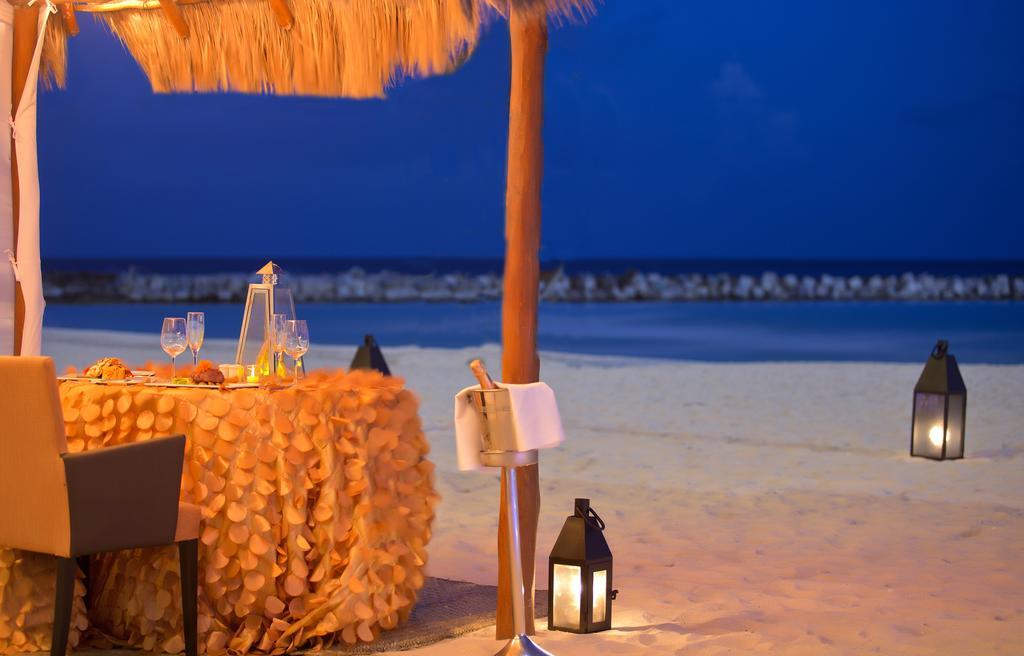 Krystal Grand Cancún
