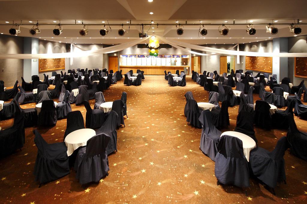 Golden Parnassus Hotel 3*