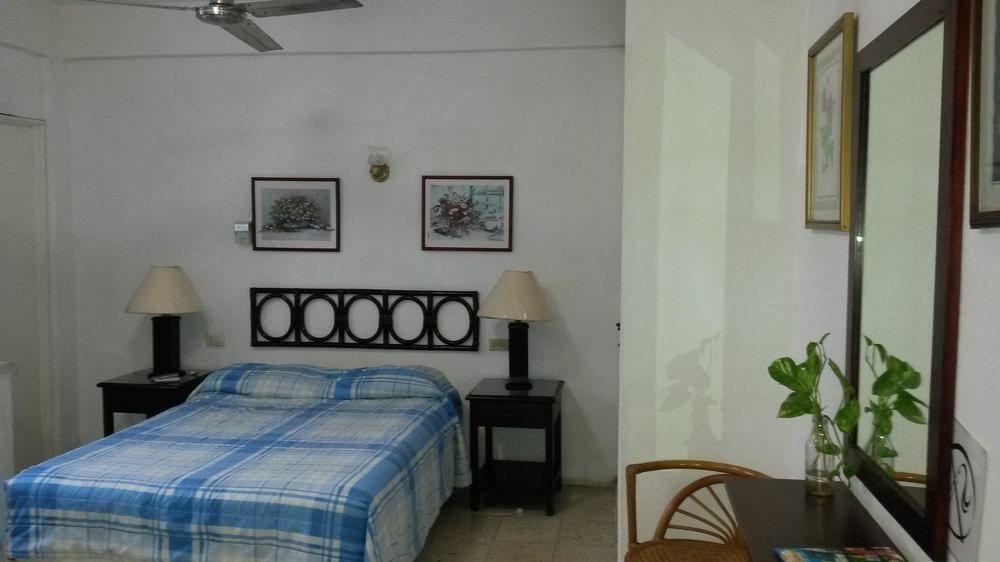 Hotel Suites Le Monde