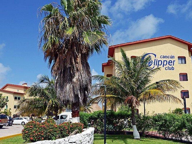 Selina Laguna Zone Hotel Cancun