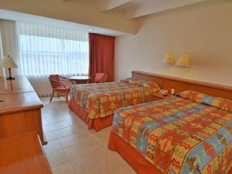 Grand Oasis Palm Resort Cancun