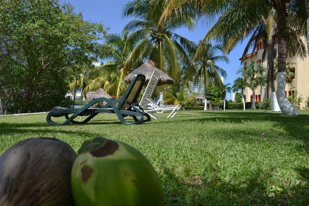Hotel Selina Laguna Zone Cancun