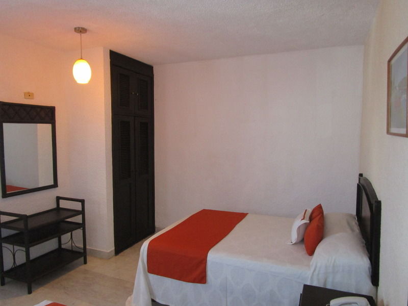 Imperial Laguna Faranda Cancún