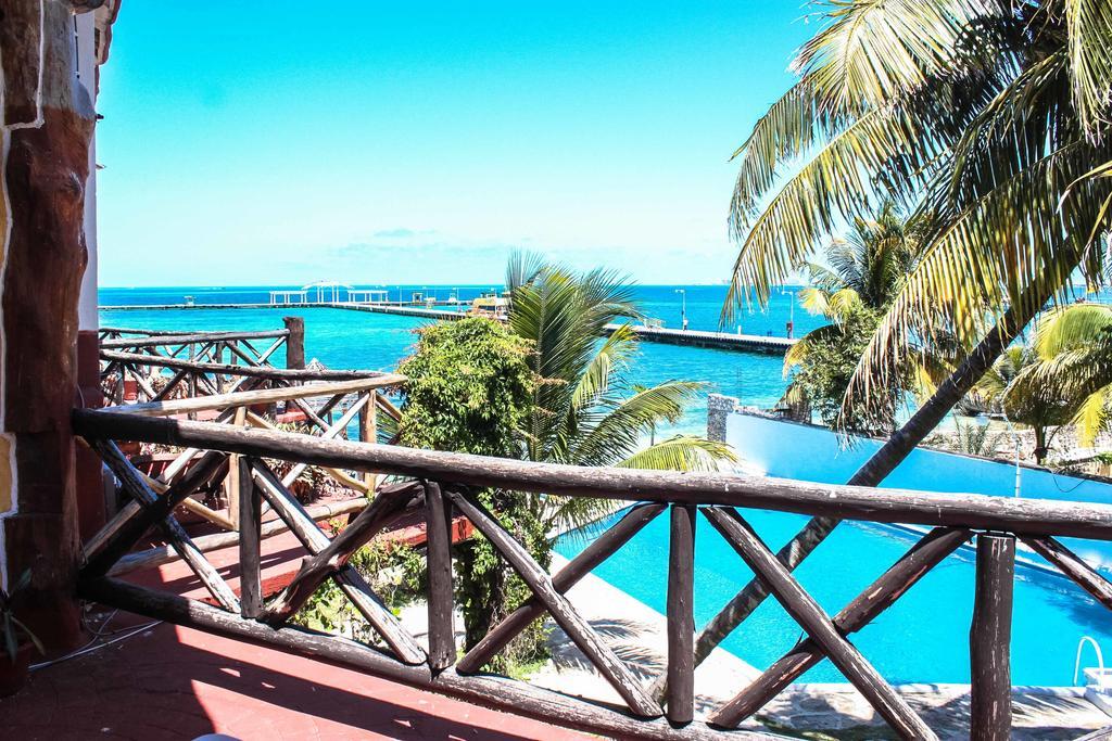 Casa Mexicana 3*