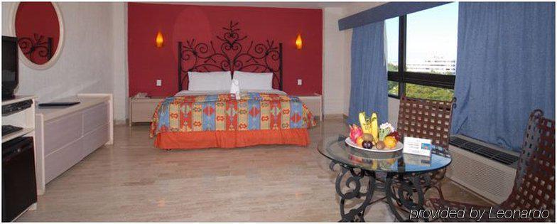 Smart The Urban Oasis Hotel 4*