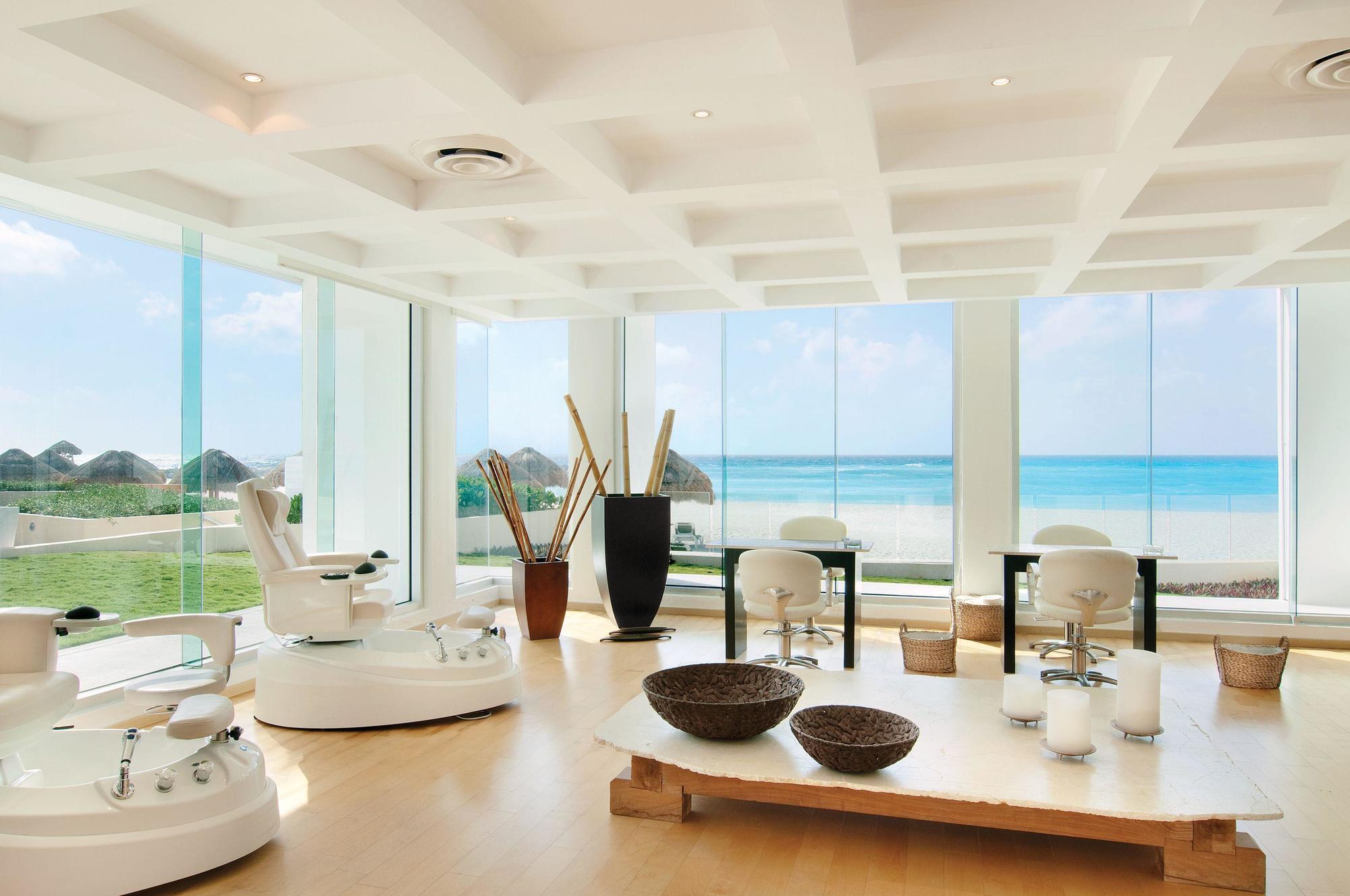 Krystal Grand Resort 5*