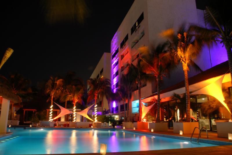 Smart The Urban Oasis Hotel 4*