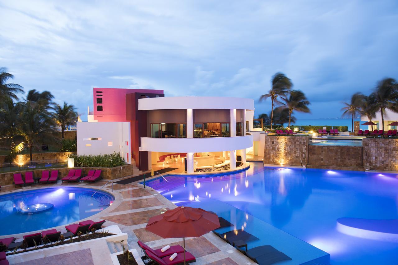 Resort Altitude At Krystal Grand Cancún