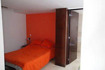 Tucan Hostal *