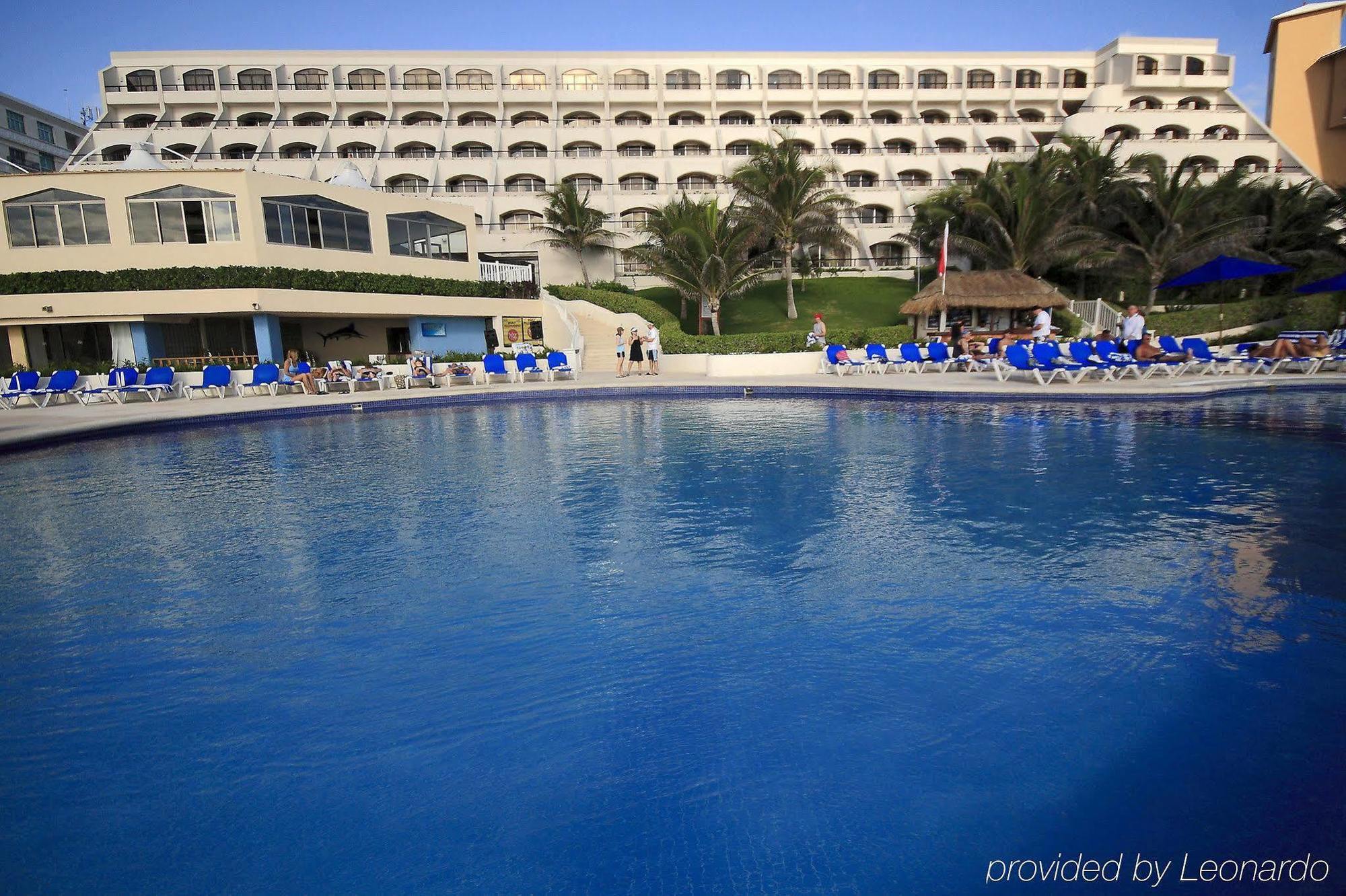 Golden Parnassus Adults Only & Cancún