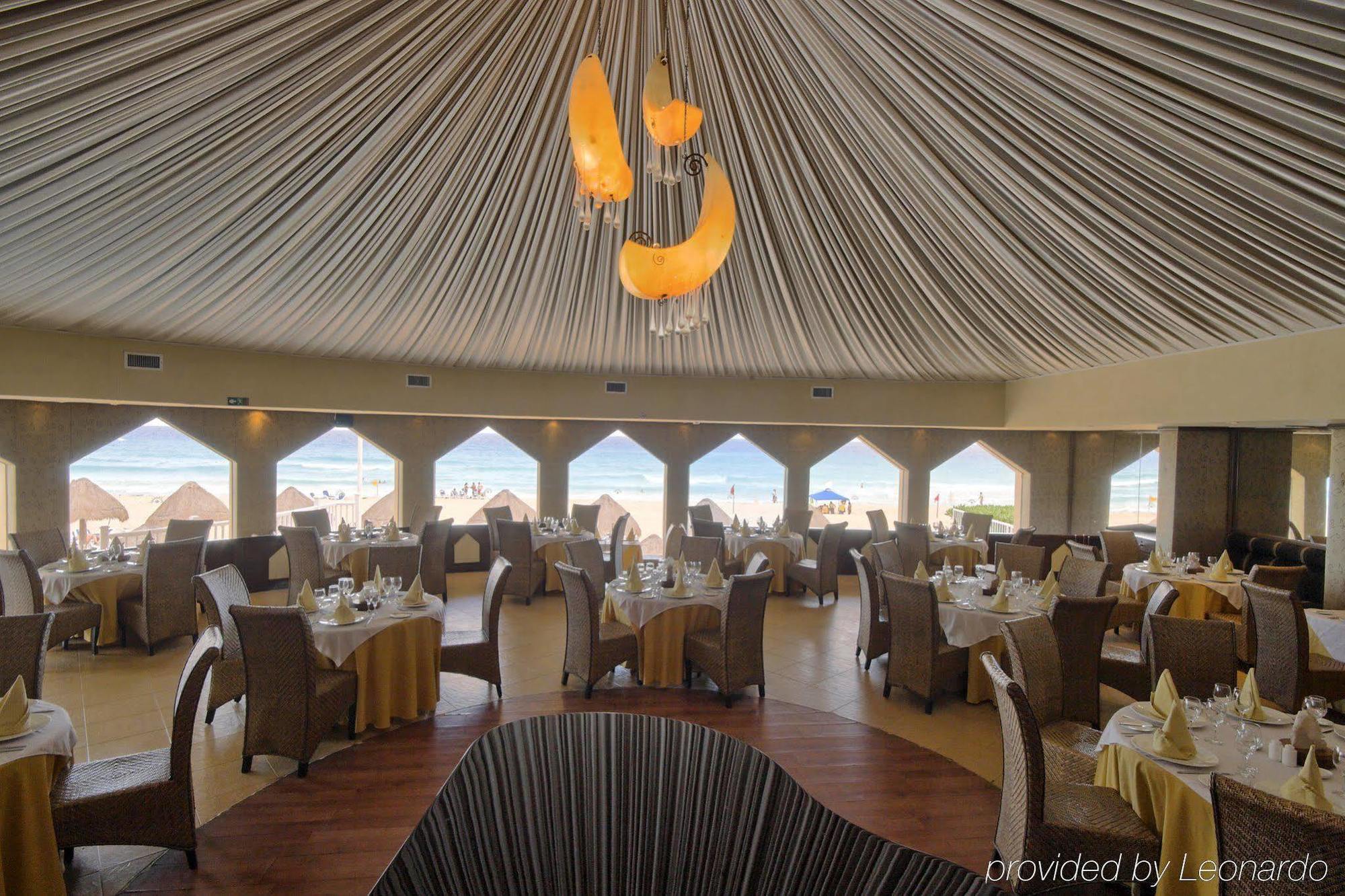 Golden Parnassus Adults Only & Hotel Cancún