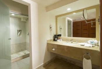Golden Parnassus Adults Only & 5* Cancún