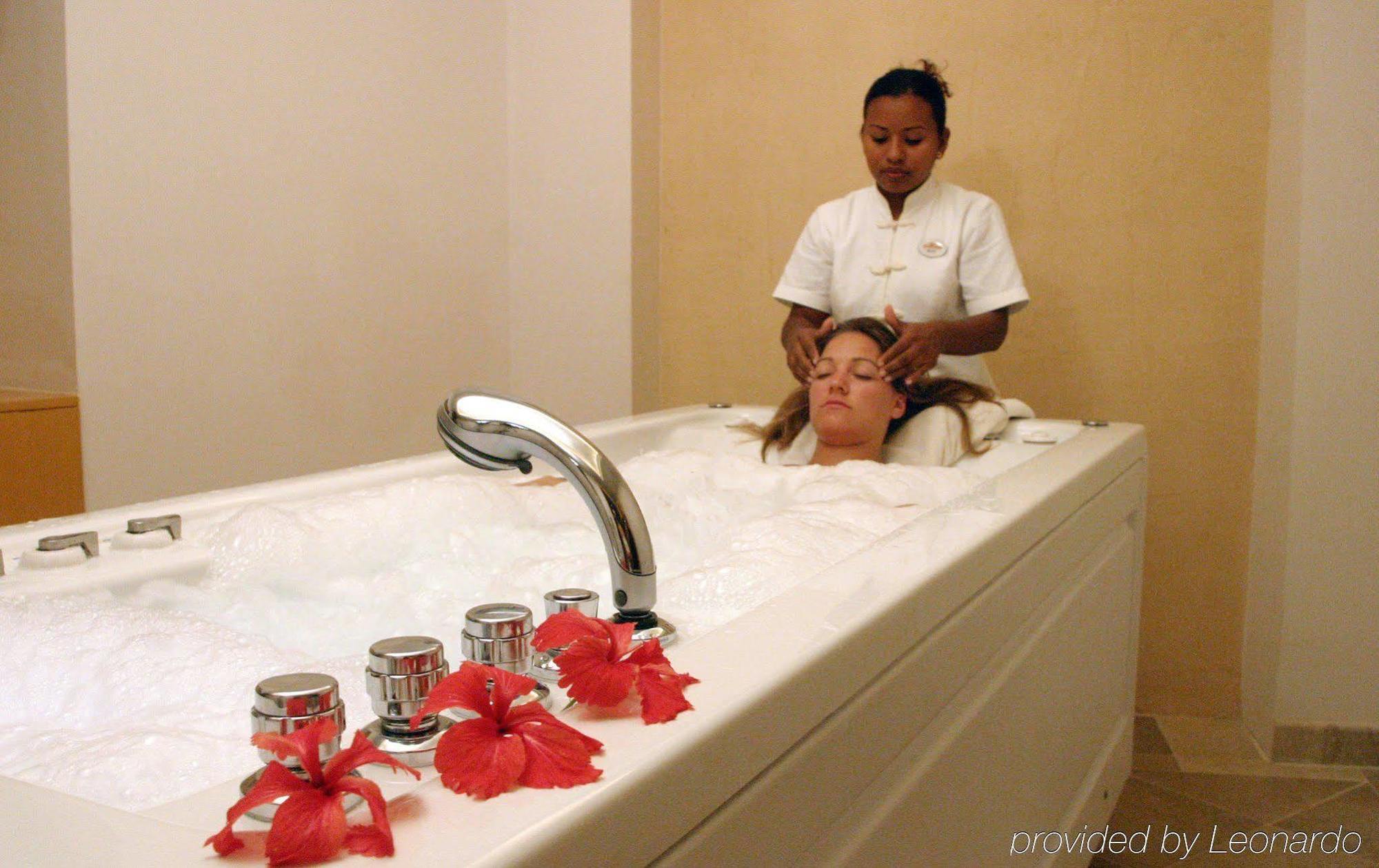 Golden Parnassus Adults Only & Hotel Cancún