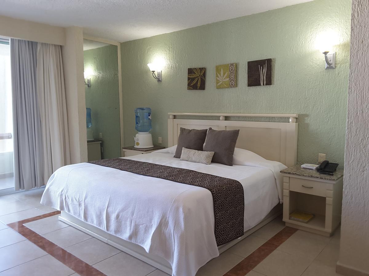 Amigo Solymar Cancún