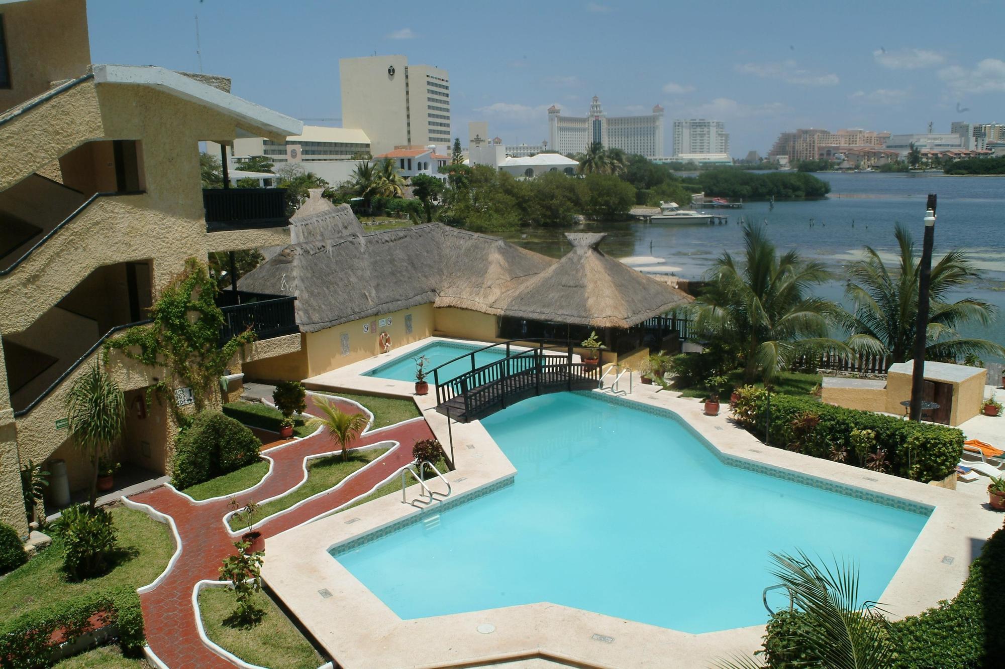 Hotel Imperial Laguna Faranda