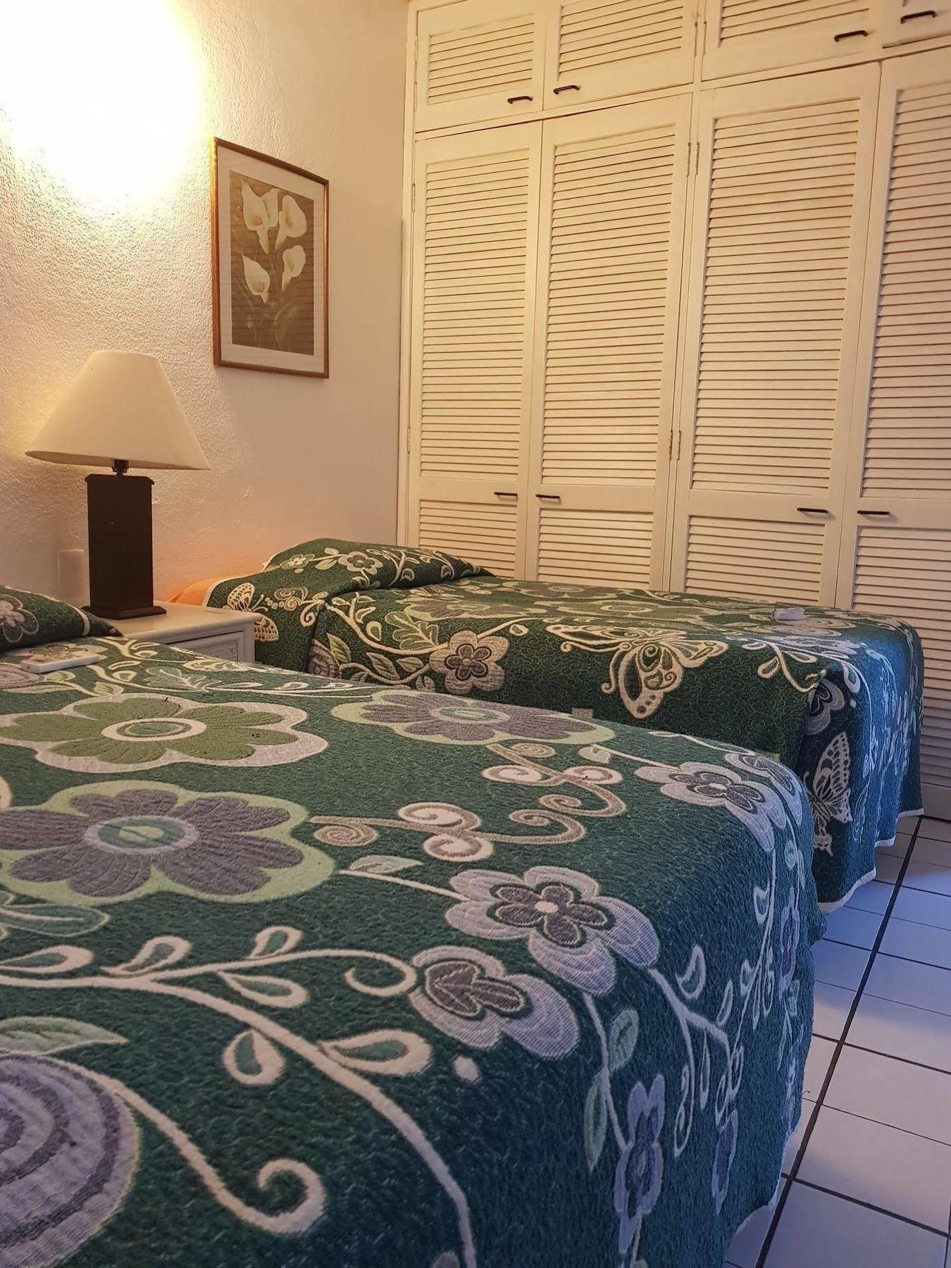Suites Le Monde Hotel