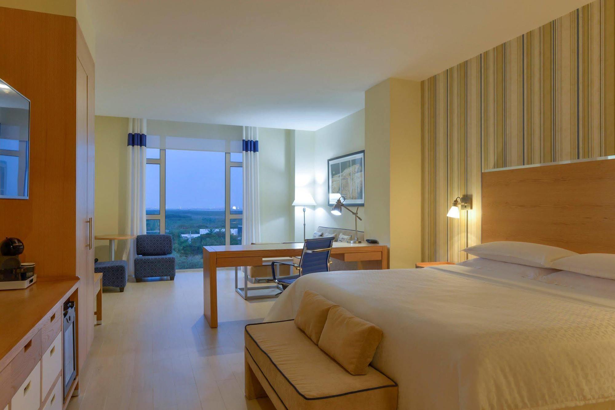 Four Points By Sheraton Centro Cancún
