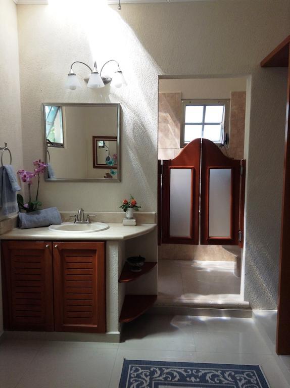 Away From (adults Only) Bed and breakfast 3*